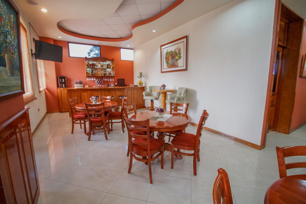 Hotel Anna Inn Olintepeque Esterno foto