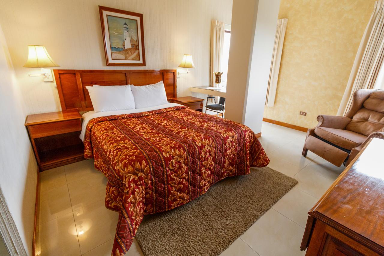 Hotel Anna Inn Olintepeque Esterno foto