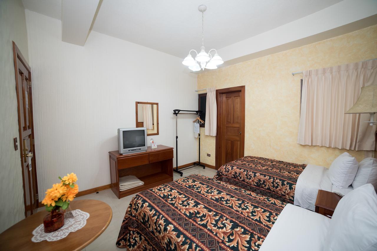 Hotel Anna Inn Olintepeque Esterno foto
