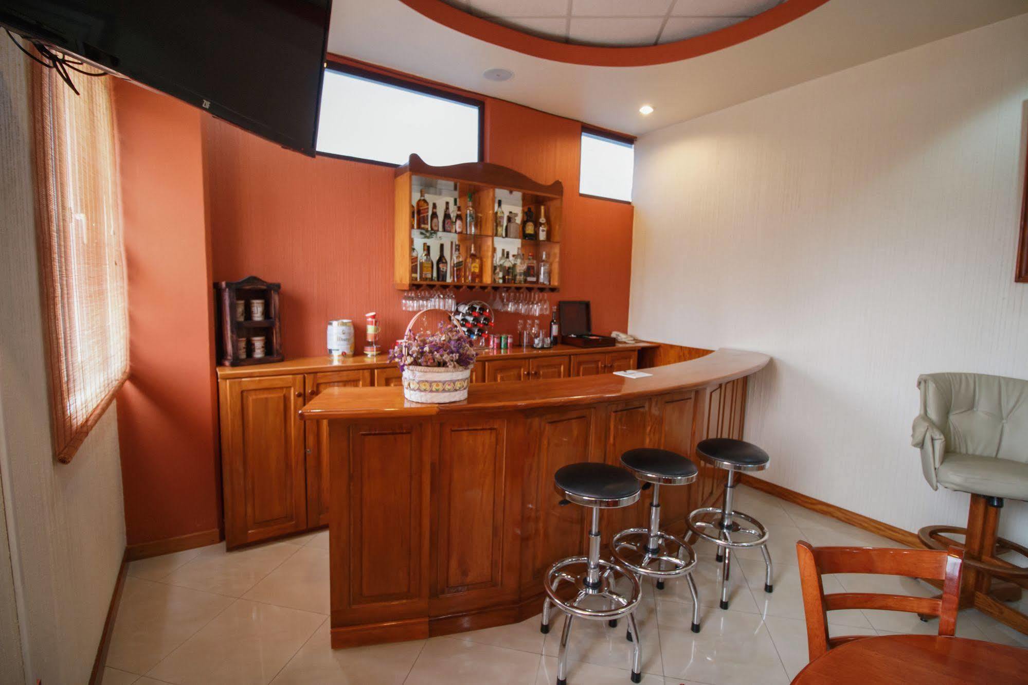 Hotel Anna Inn Olintepeque Esterno foto