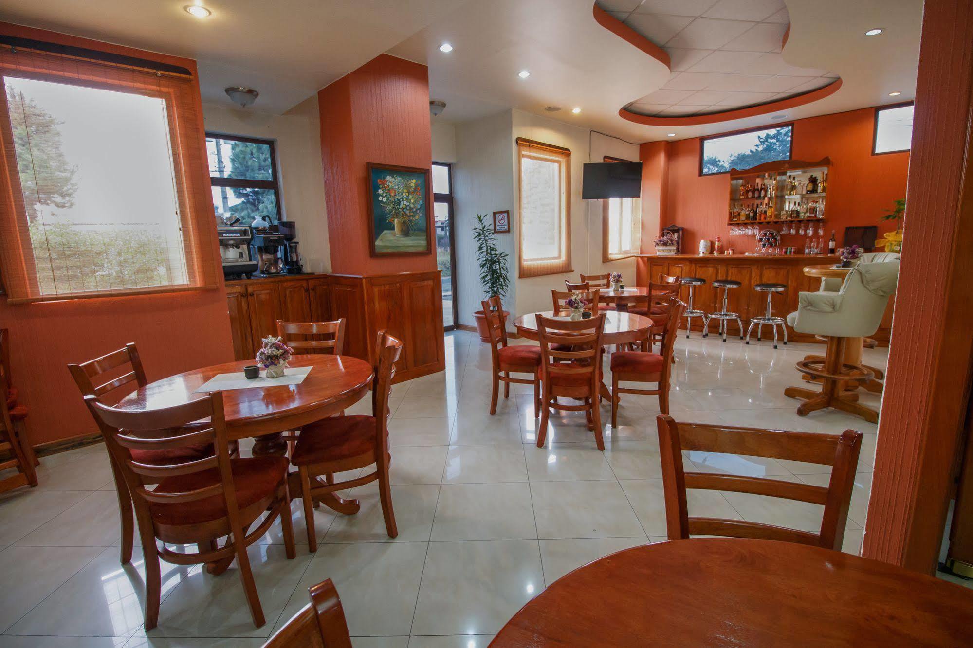 Hotel Anna Inn Olintepeque Esterno foto