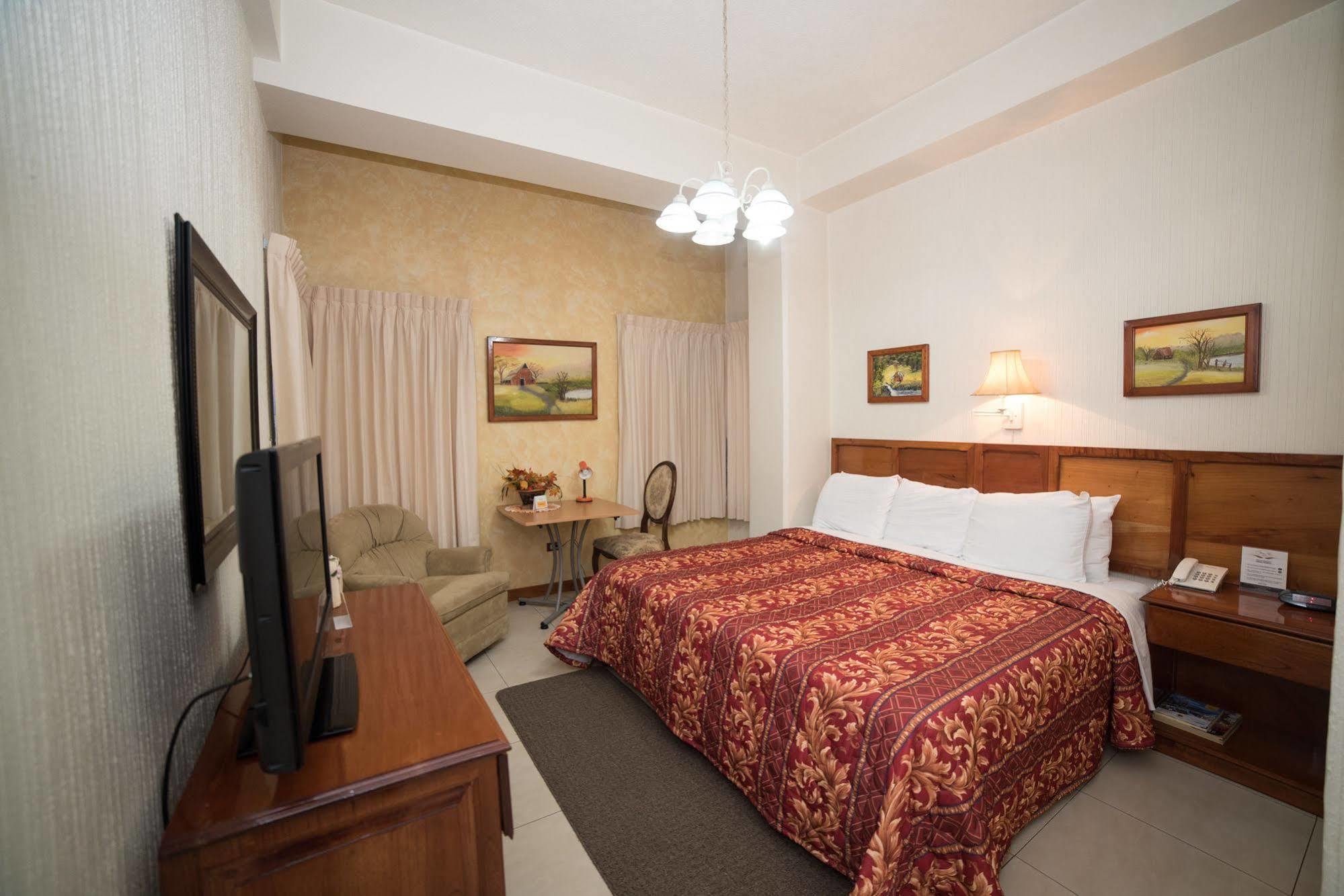 Hotel Anna Inn Olintepeque Esterno foto