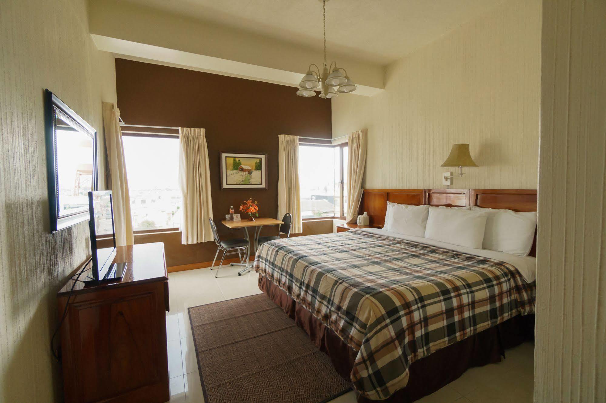 Hotel Anna Inn Olintepeque Esterno foto