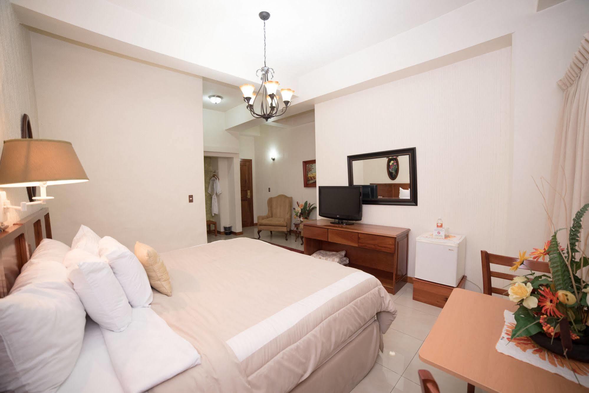 Hotel Anna Inn Olintepeque Esterno foto